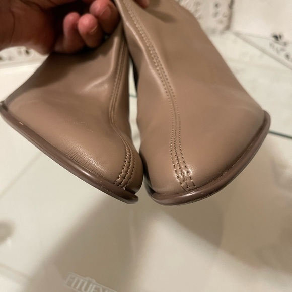 Zara soft leather boots with 4 inches pencils heels. - Picture 10 of 13